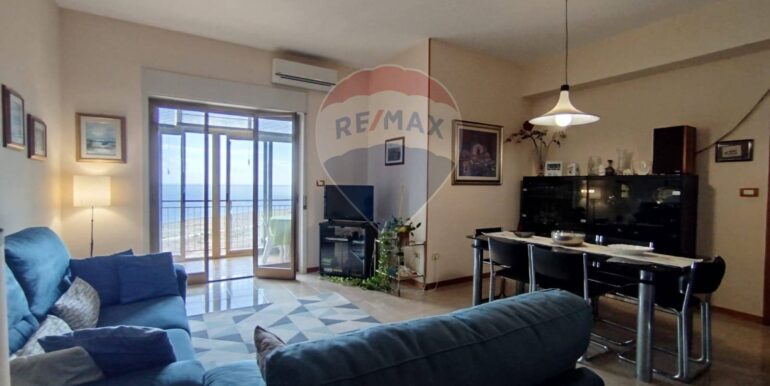 20251007121510-992078-40