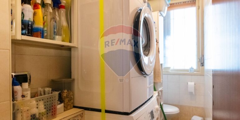 20251007121606-992077-8