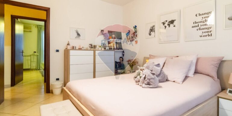 20251007121622-992077-13