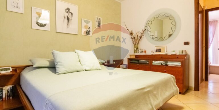 20251007121635-992077-17