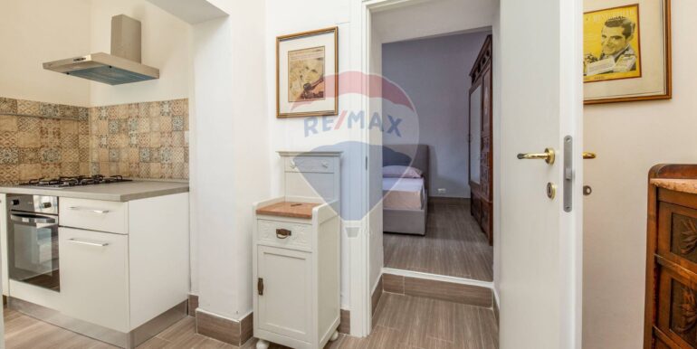 20251007123046-992090-7