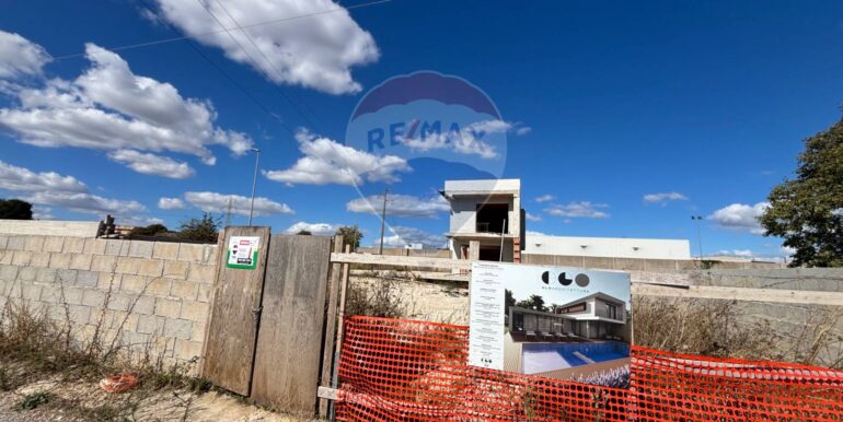 20251007215410-992348-9