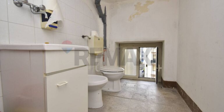 20251008113651-992460-31