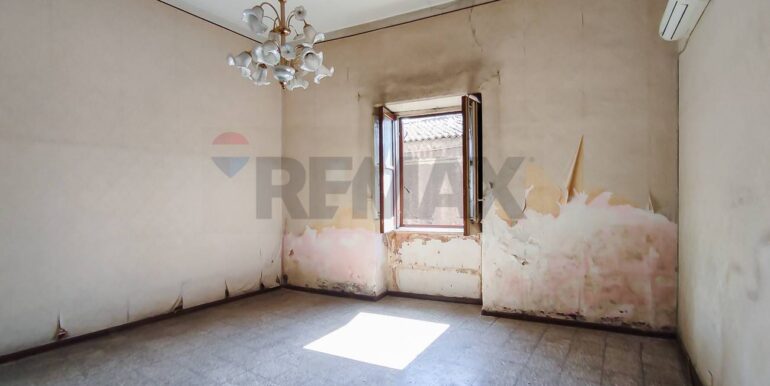 20251008165617-992562-13