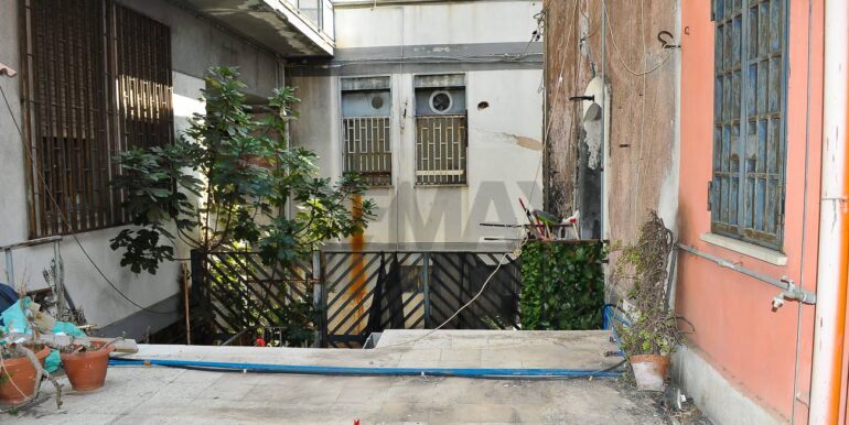 20251008165619-992562-32