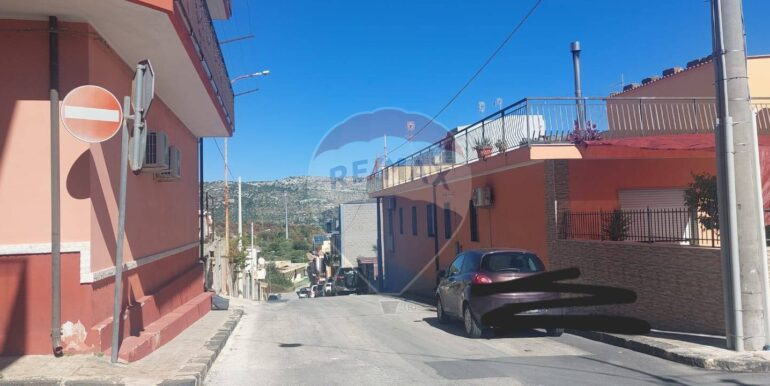 20251008185302-992501-5