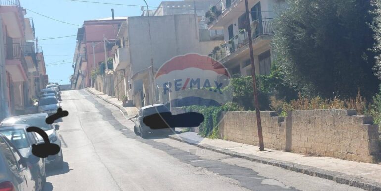 20251008185308-992501-7