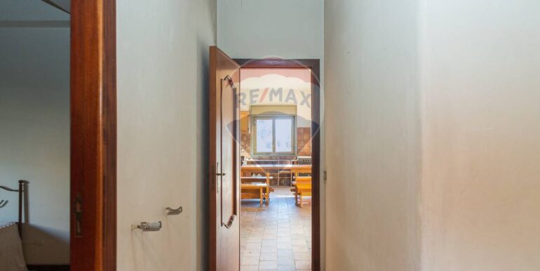 20251008225233-990787-19