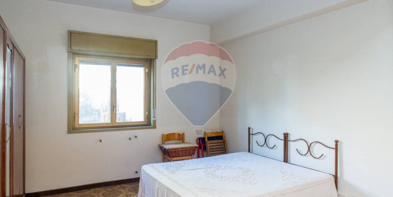 20251008225236-990787-20