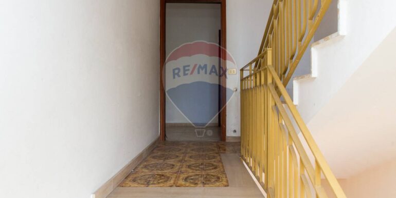 20251008225301-990787-28