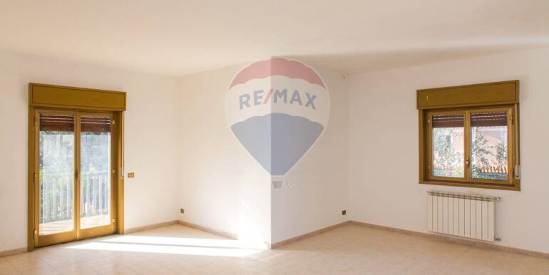 20251008225303-990787-29