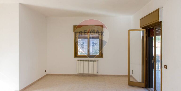 20251008225305-990787-30