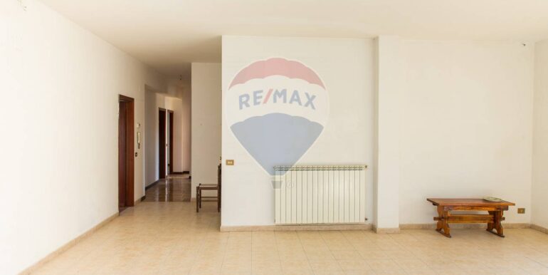 20251008225308-990787-31