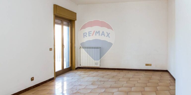 20251008225335-990787-40