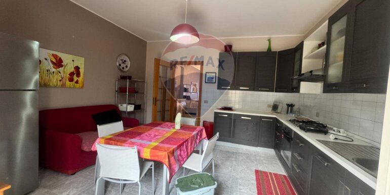 20251009100442-992635-4