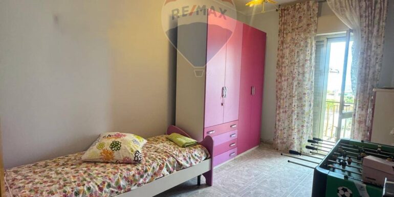 20251009100632-992635-11