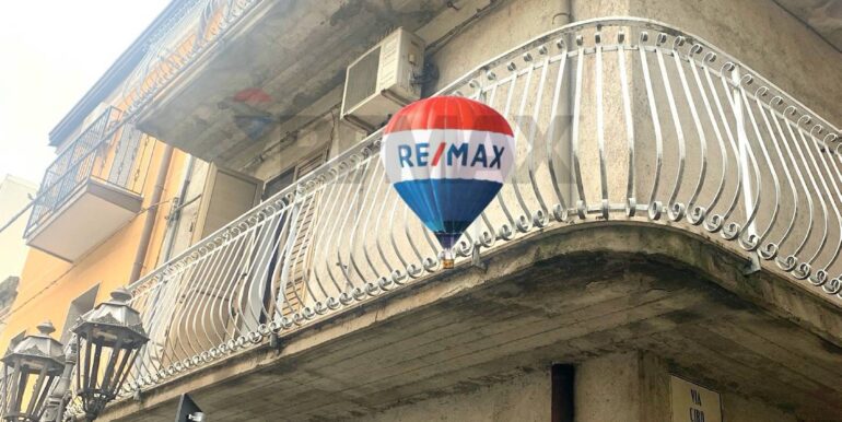 20251009121710-992696-0