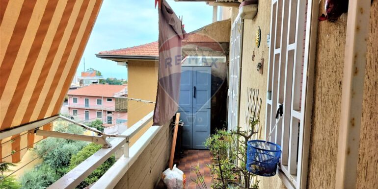 20251009122336-992633-21