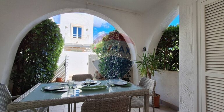 20251009181957-991849-3