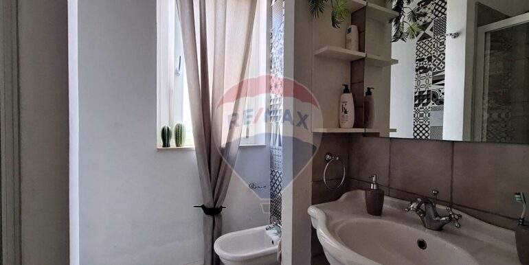 20251009182028-991849-6