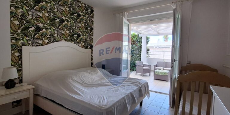 20251009182131-991849-11