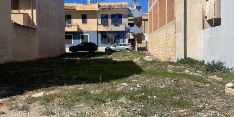 20251009185606-992279-7