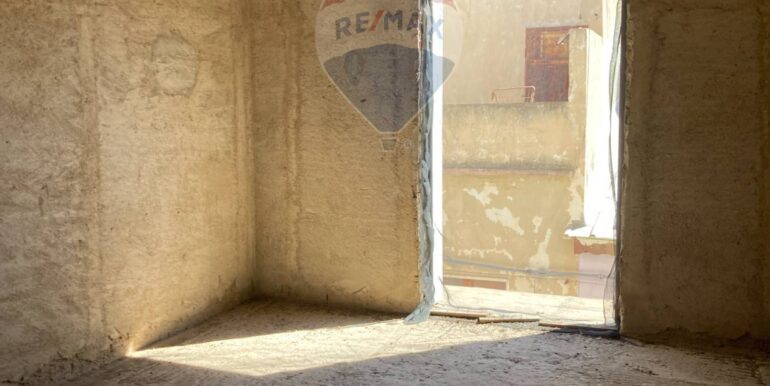 20251010102134-992841-8