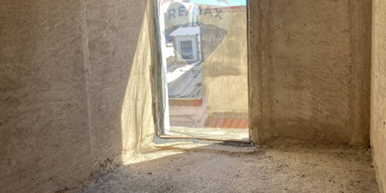 20251010102140-992841-10