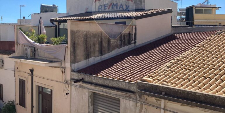 20251010102152-992841-14