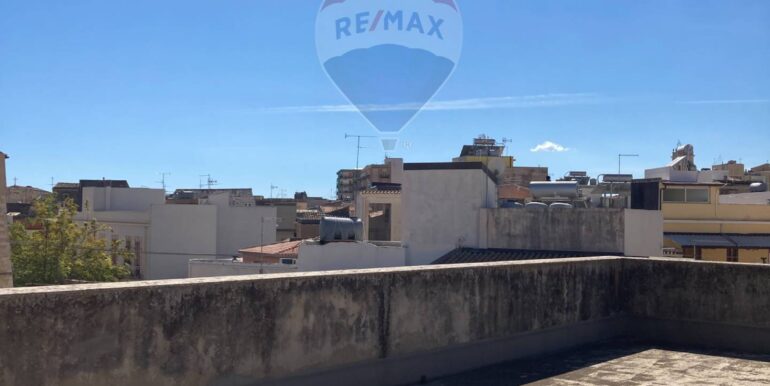 20251010102200-992841-17