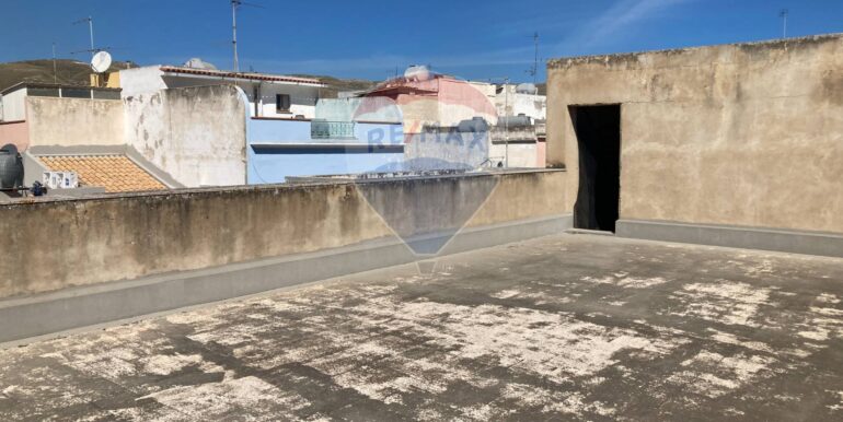 20251010102203-992841-18