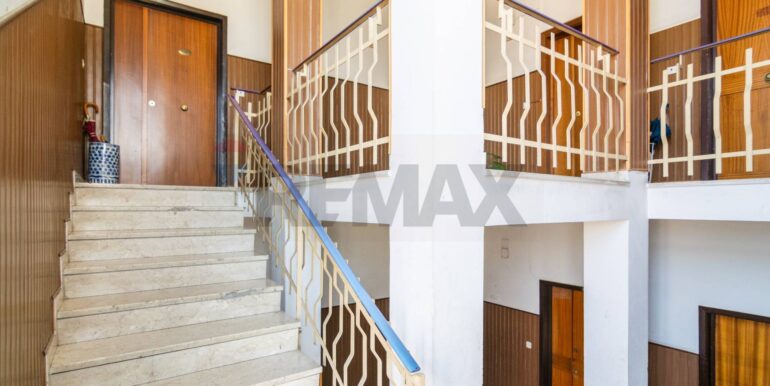 20251010111227-992864-25