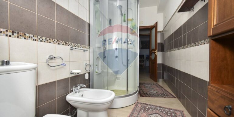 20251010143912-992897-8