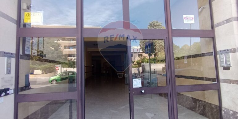 20251010174208-993018-9