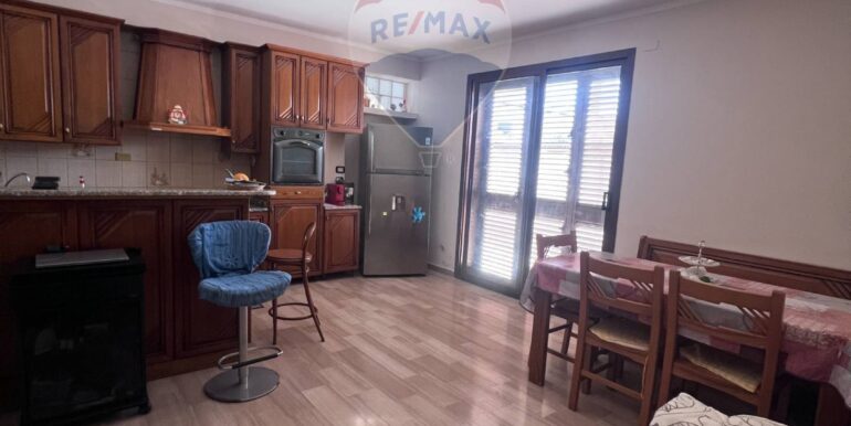 20251010192539-993053-7