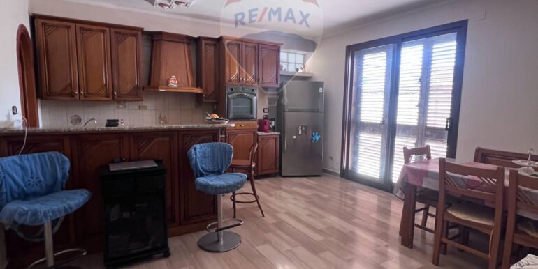 20251010192544-993053-9