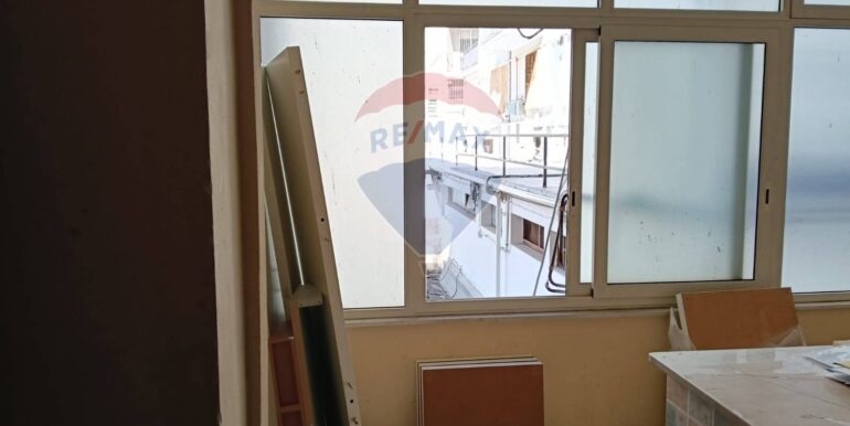 20251013103007-992344-11