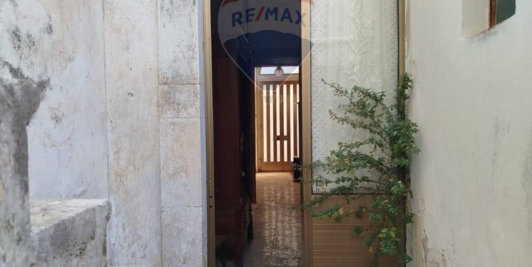 20251013115807-992558-3