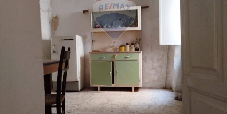 20251013120004-992558-16