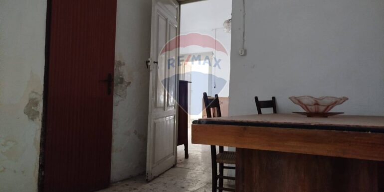 20251013120012-992558-18