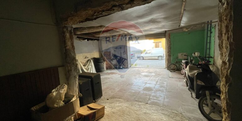 20251013182354-991854-8