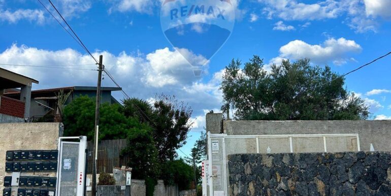 20251013185524-993406-18