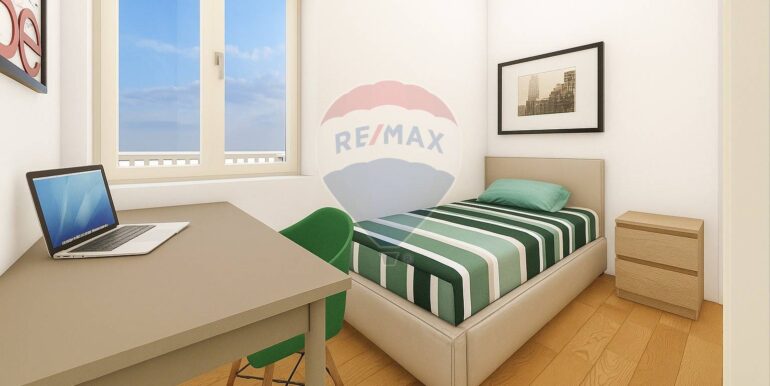 20251013204327-979656-32