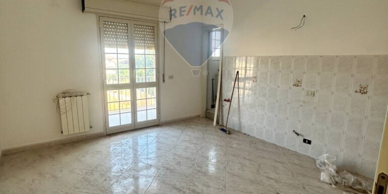 2025101390111-992089-7