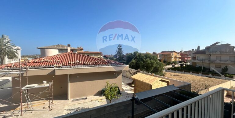 2025101390143-992089-17