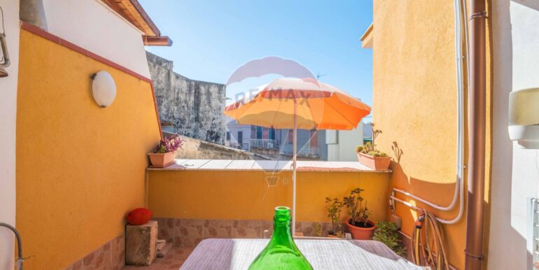 20251014104019-993517-7