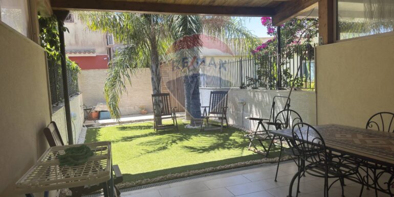 20251014115625-993563-10