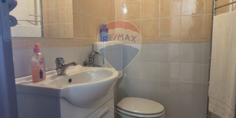 20251014115652-993563-18