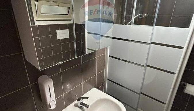 20251014153034-993619-5