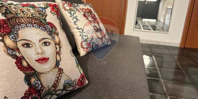 20251014153043-993619-10